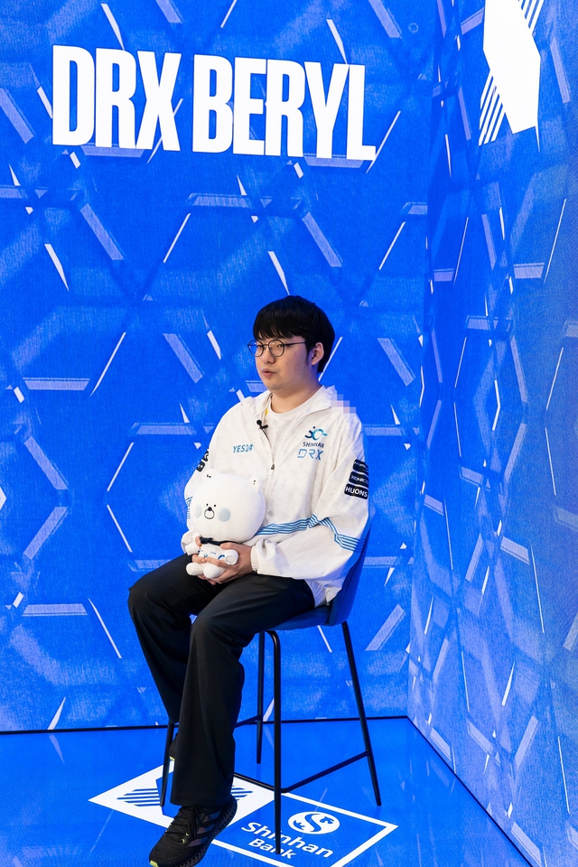 BeryL thừa nhận sẽ khó để các đội LCK vô địch CKTG 2023 dù được thi đấu trên sân nhà - nguồn: Twitter BeryL thừa nhận sẽ khó để các đội LCK vô địch CKTG 2023 dù được thi đấu trên sân nhà - nguồn: Twitter