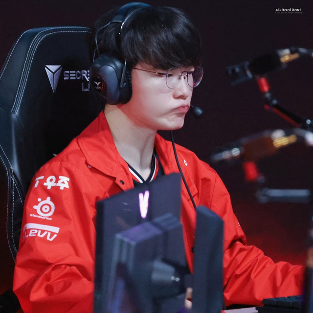 Không chỉ Zeka, T1 bại trận còn vì một yếu tố "tự hủy"- Ảnh 2.