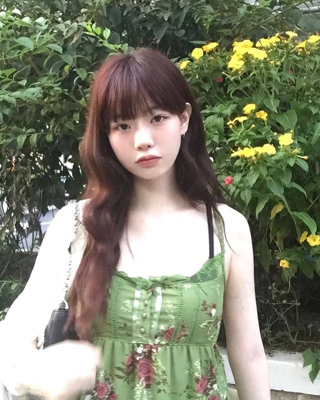 Cô nàng sở hữu nhan sắc có phần ngây thơ, nhưng lại cuốn hút