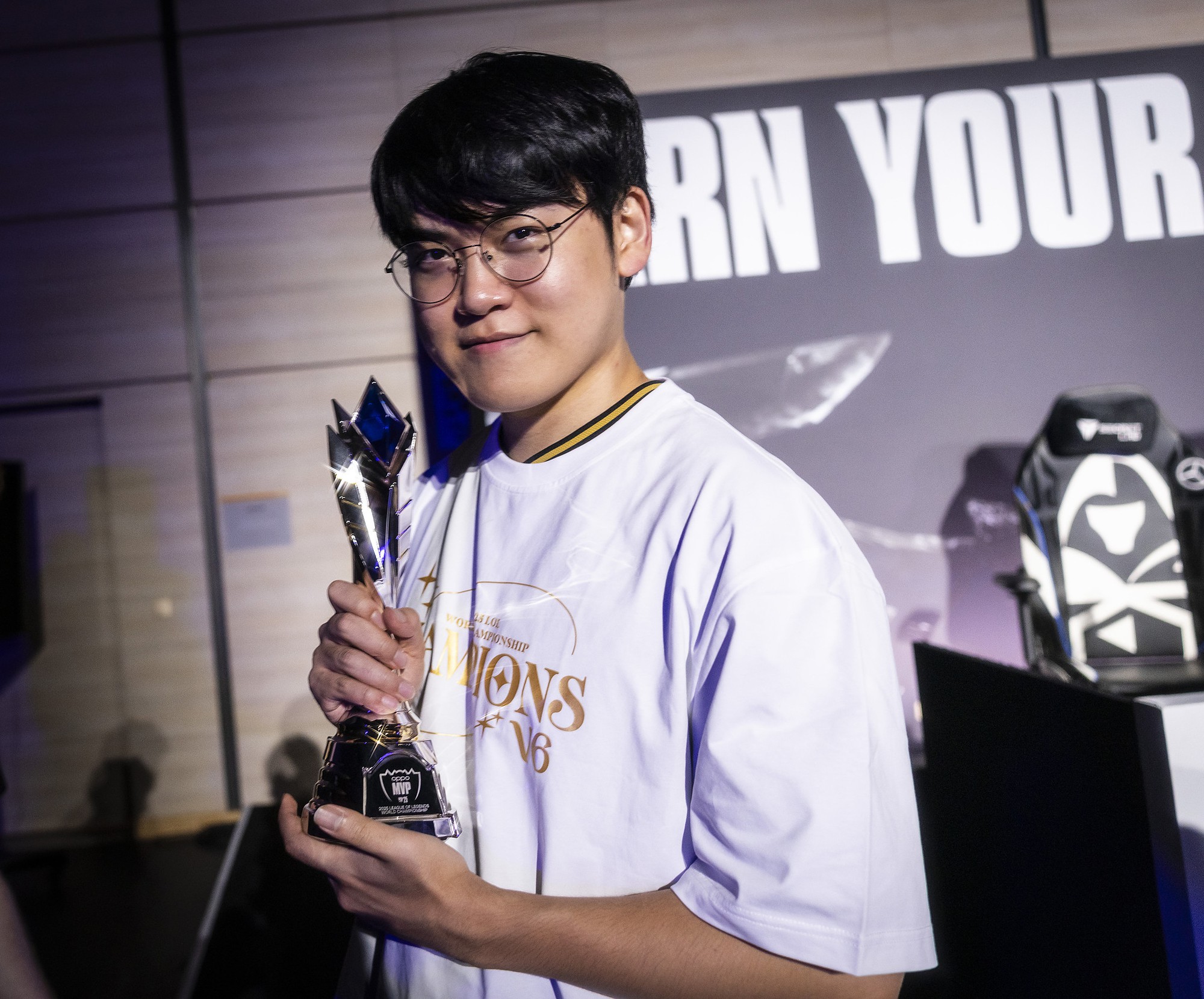 LCK tung phim tài liệu càng khiến cộng đồng bức xúc với T1- Ảnh 1. LCK tung phim tài liệu càng khiến cộng đồng bức xúc với T1- Ảnh 1.