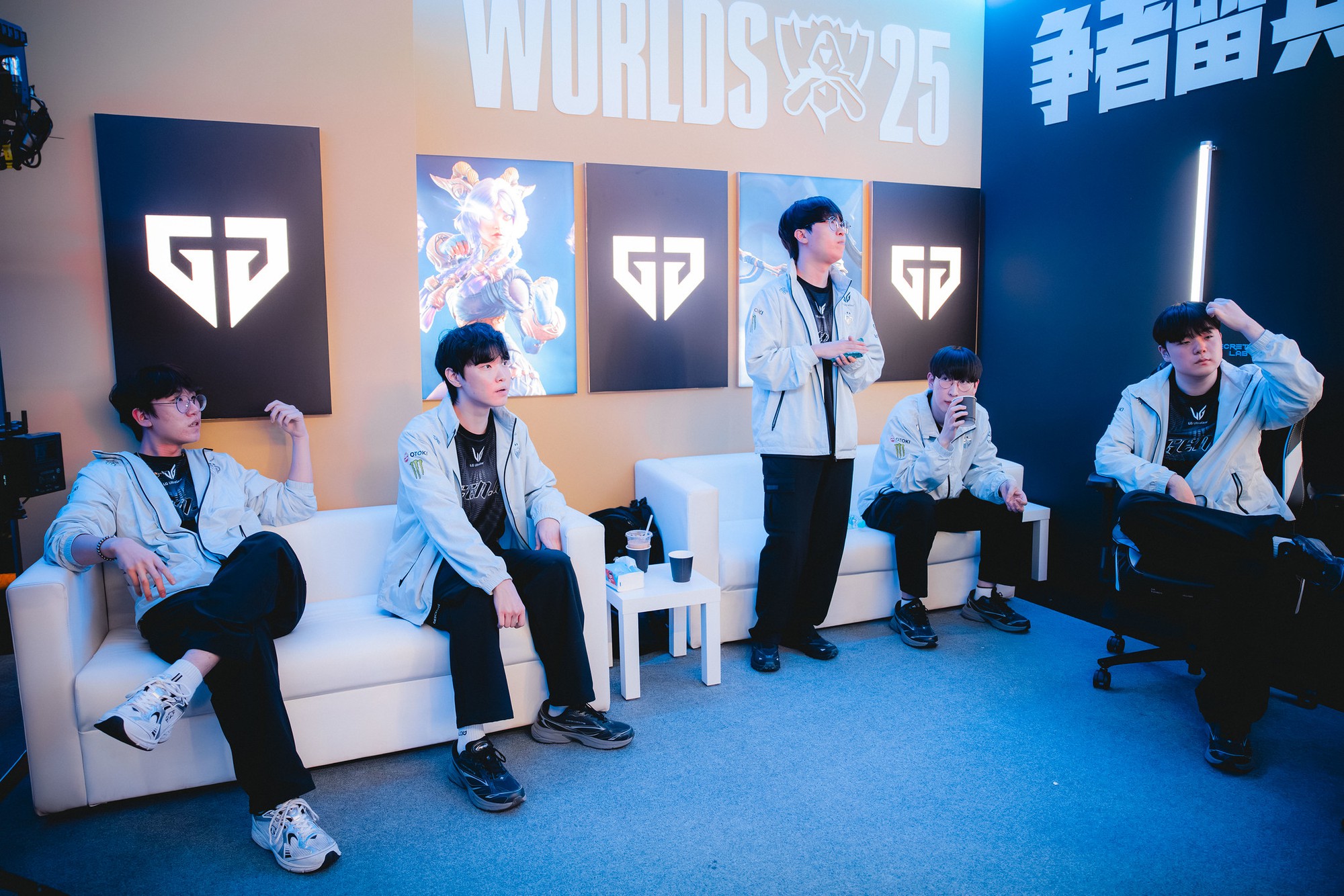 Tiếp tục có thêm siêu sao "var" với BHL Gen.G, lần này khó chối cãi- Ảnh 3. Tiếp tục có thêm siêu sao "var" với BHL Gen.G, lần này khó chối cãi- Ảnh 3.