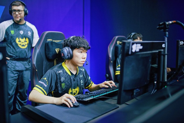 Trong ít nhất 2 trận gần đây thì Slayder thể hiện chưa thực sự "max ping"