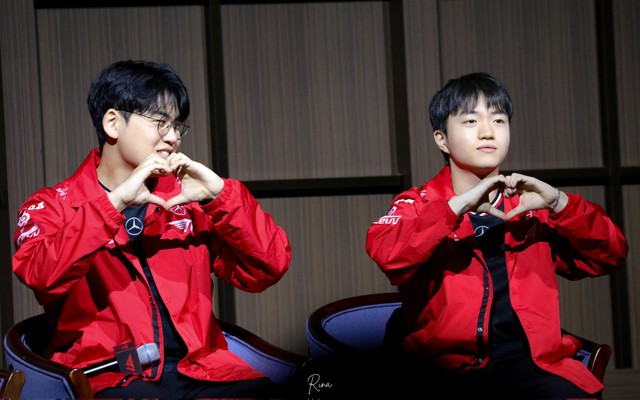 Gumayusi - Keria đang cho thấy bộ đôi Đường Dưới hủy diệt