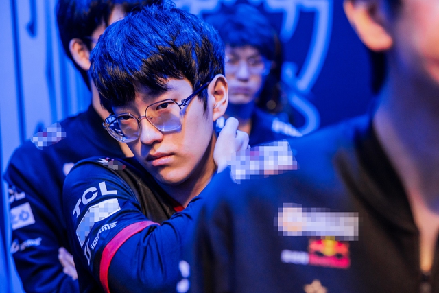 Nhiều khán giả LPL lại đứng về phía Scout - nguồn: LoL Esports Nhiều khán giả LPL lại đứng về phía Scout - nguồn: LoL Esports