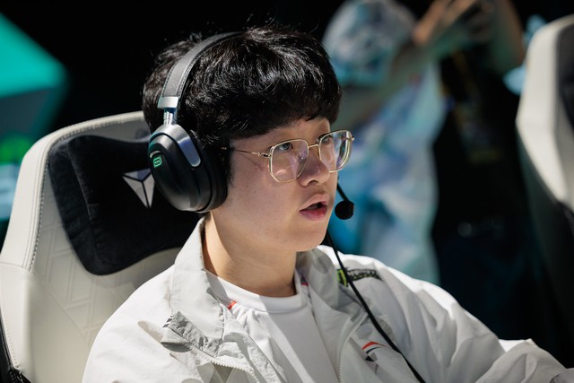 HLE sớm rời EWC 2025 khiến fan cũng "bó tay"- Ảnh 1.