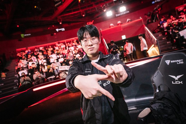 Zeus đang là nhân tố quan trọng bậc nhất trong các trận thắng của T1, đặc biệt là trận gặp DRX - nguồn: LoL Esports