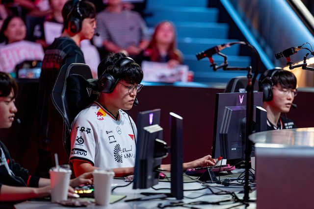 Sao T1 hé lộ sự thật sau khi để HLE có toàn cấm chọn "khủng" khiến fan "ngã ngửa"- Ảnh 1.