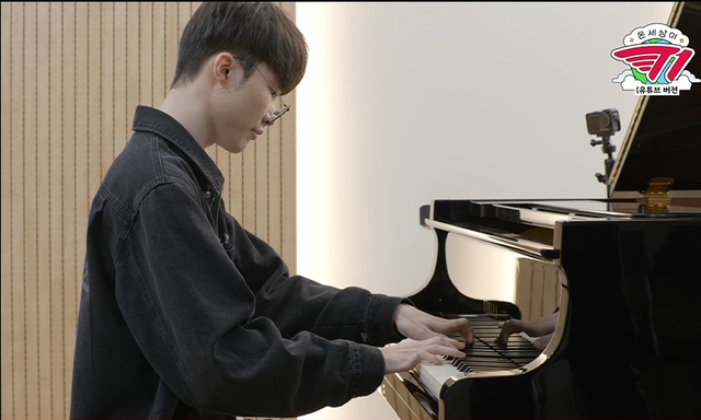 Vì cuộc sống gần như chỉ xoay quanh LMHT và những thói quen có phần đơn điệu nên Faker bị fan gọi là "mọt sách"