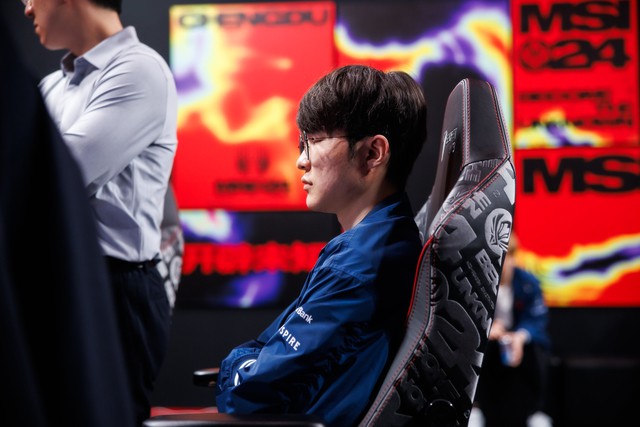 Nhưng T1 đã thua trận đầy thê thảm