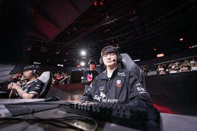 Faker và các đồng đội không phát huy thế mạnh bản thân mà lại dựa quá nhiều vào sức mạnh tập thể