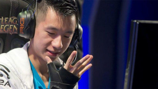 Nếu chơi game hơn 5h mỗi ngày, bạn nguy cơ cao bị chấn thương cổ tay - một căn bệnh ác mộng - Ảnh 1.