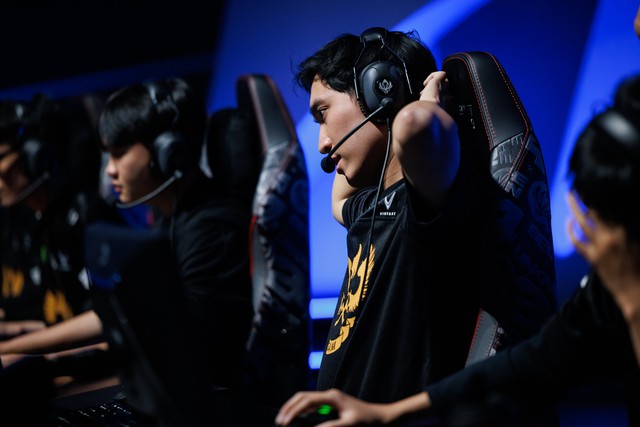 Levi thừa nhận yếu tố khán giả trái ngược 180 độ giữa khi thi đấu ở VCS và thế giới ảnh hưởng không nhỏ đến tuyển thủ