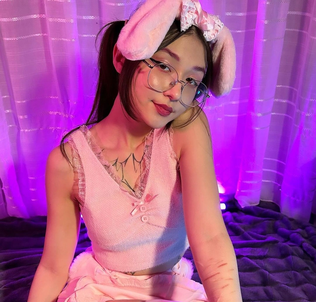 Nữ streamer Dzihiko (nickname Nya) đến từ Nga