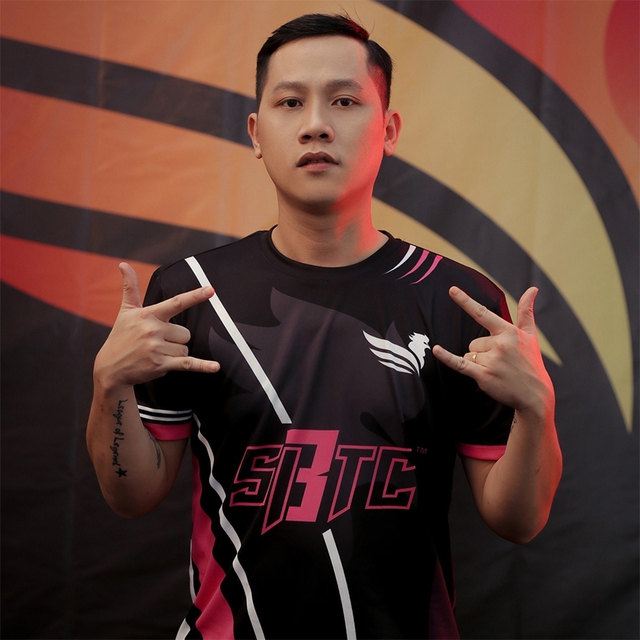 Dính gậy bản quyền, Thầy Giáo Ba ngậm ngùi tự xóa kênh YouTube hơn 1,5 triệu subs, cho biết sẽ làm lại từ đầu - Ảnh 1.