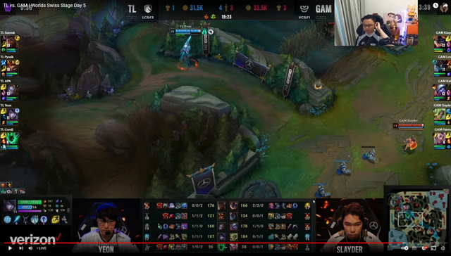 Ở ván 1, SofM nhận định GAM có những pha timing chưa quá "max ping"