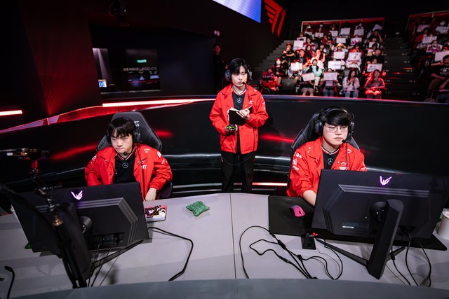 Nếu phải đến ván 5 của một trận BO5 mới có sự thay đổi cấm chọn thì quá lâu