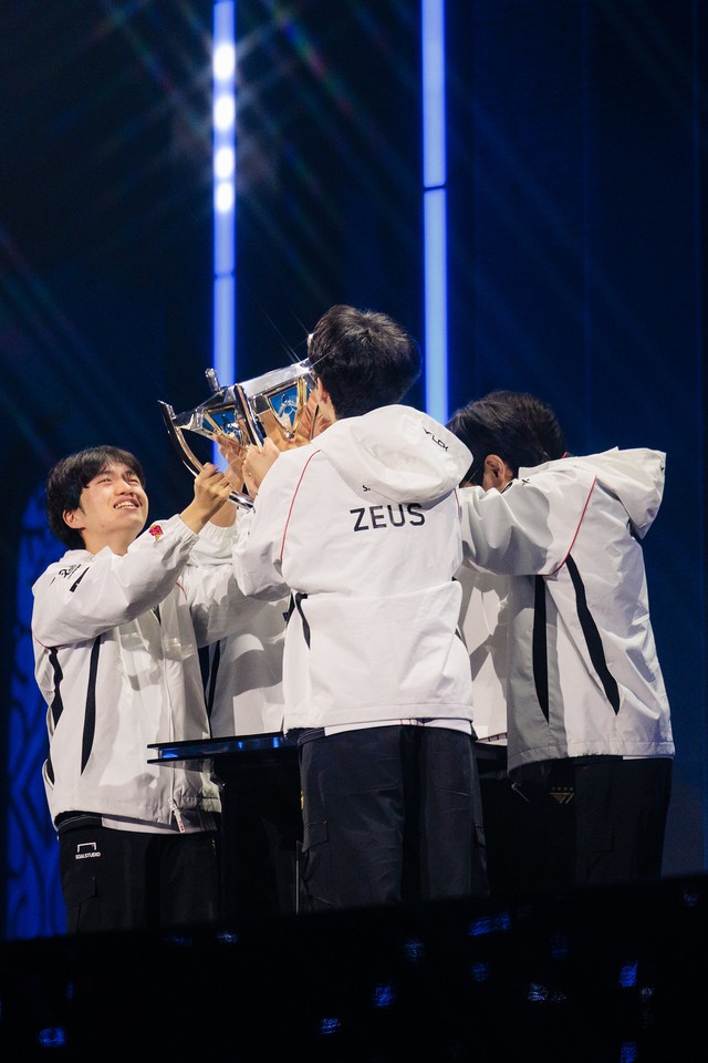 Skin CKTG chưa về, một tuyển thủ T1 đã tỏ ý hối tiếc- Ảnh 3.