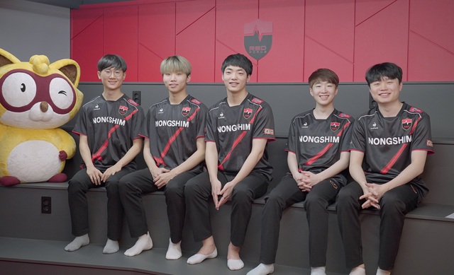 LCK 2022 - Đâu là cái tên sẽ lại lãnh trọng trách trở thành kẻ kế thừa Faker trong tương lai? - Ảnh 3. LCK 2022 - Đâu là cái tên sẽ lại lãnh trọng trách trở thành kẻ kế thừa Faker trong tương lai? - Ảnh 3.