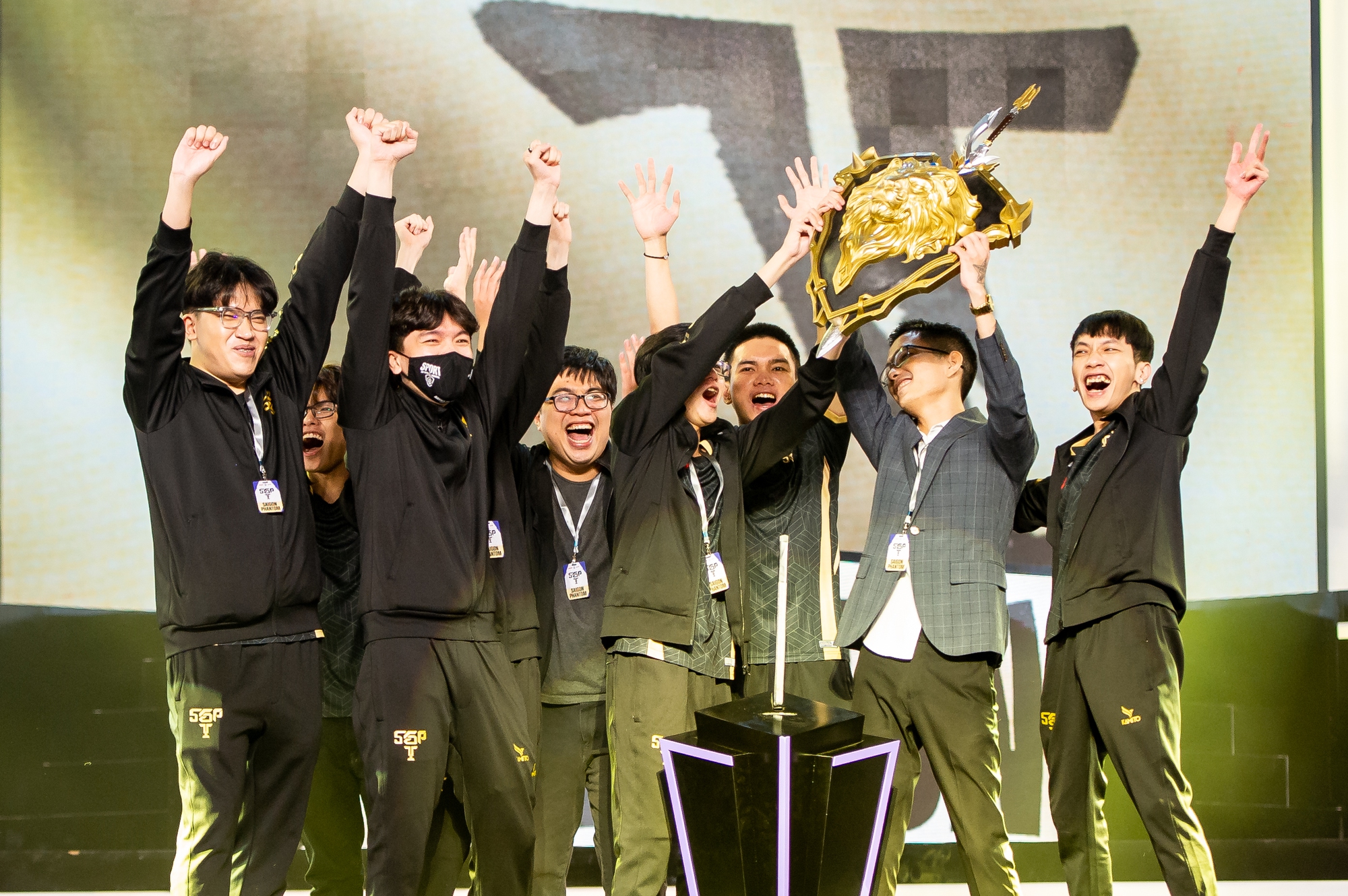 Saigon Phantom đã lên ngôi cực kỳ xứng đáng và kịch tính