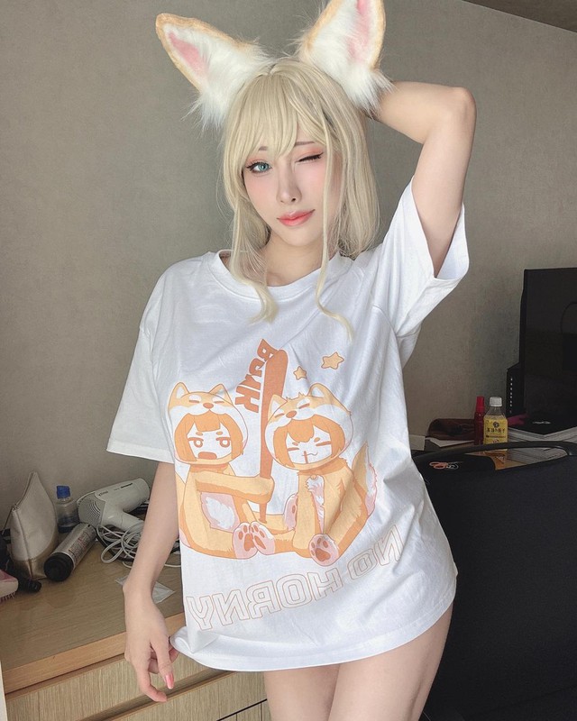 Cô sở hữu nhan sắc quyến rũ, dáng chuẩn và phong cách cosplay gợi cảm Cô sở hữu nhan sắc quyến rũ, dáng chuẩn và phong cách cosplay gợi cảm