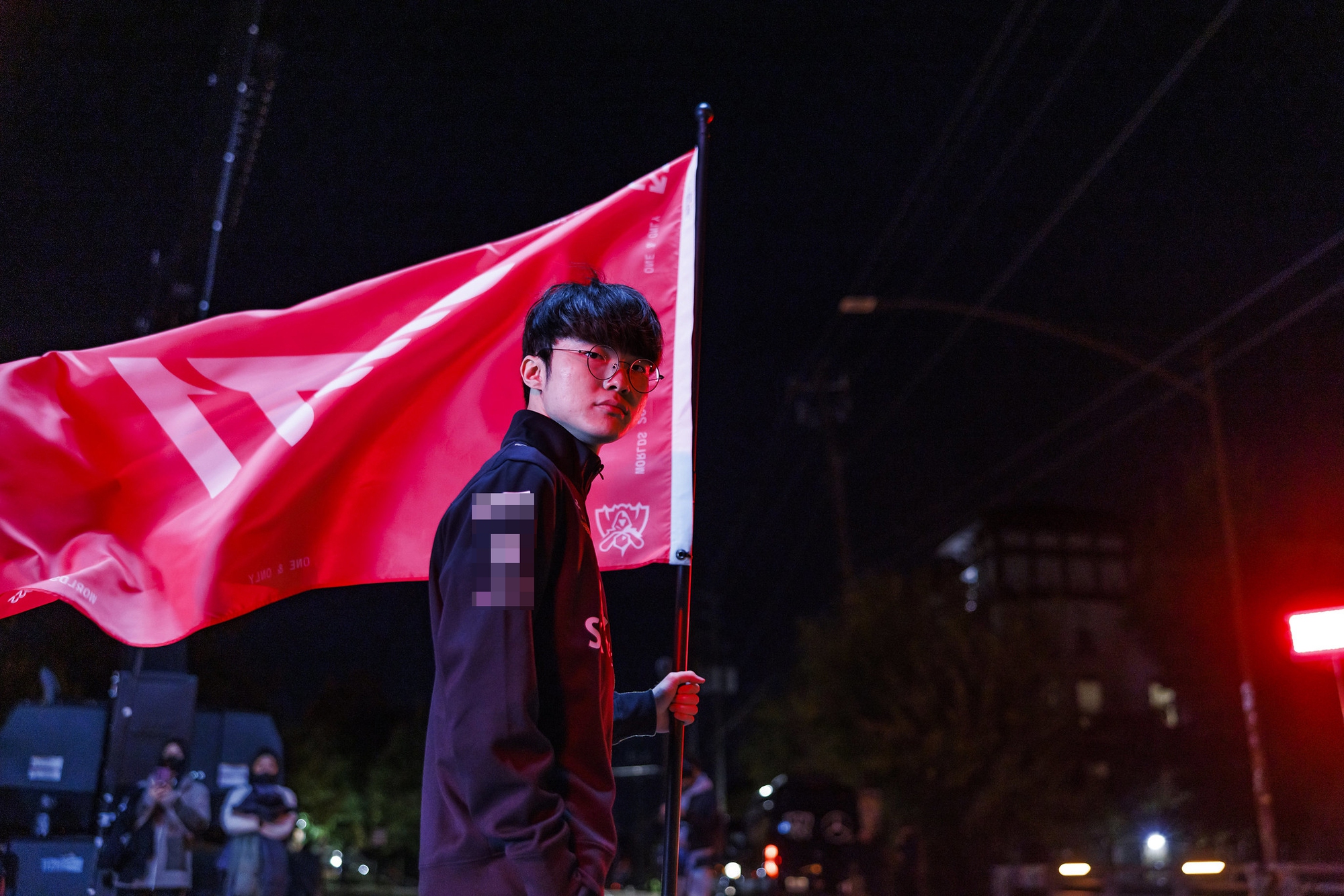 Faker và T1 là những cái tên được nhắc đến rất nhiều trong ngày 28/11 vừa qua