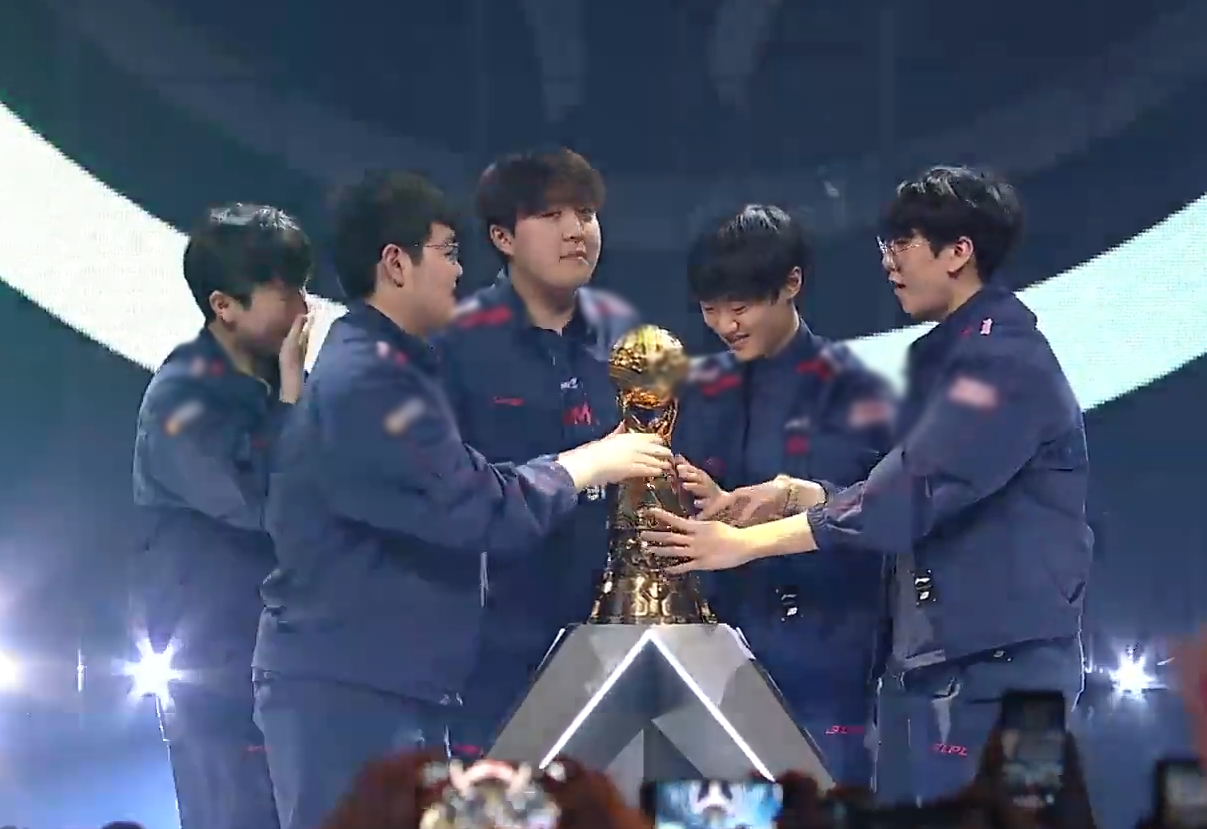 Vô địch MSI 2023, Ruler khẳng định JDG là “nhân vật chính” của mùa giải này - Ảnh 3. Vô địch MSI 2023, Ruler khẳng định JDG là “nhân vật chính” của mùa giải này - Ảnh 3.