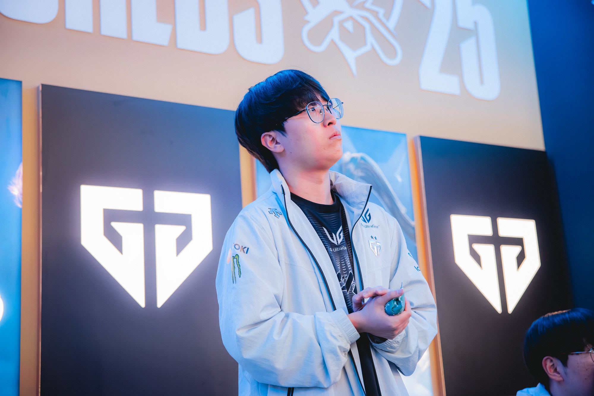 Tiếp tục có thêm siêu sao "var" với BHL Gen.G, lần này khó chối cãi- Ảnh 2. Tiếp tục có thêm siêu sao "var" với BHL Gen.G, lần này khó chối cãi- Ảnh 2.