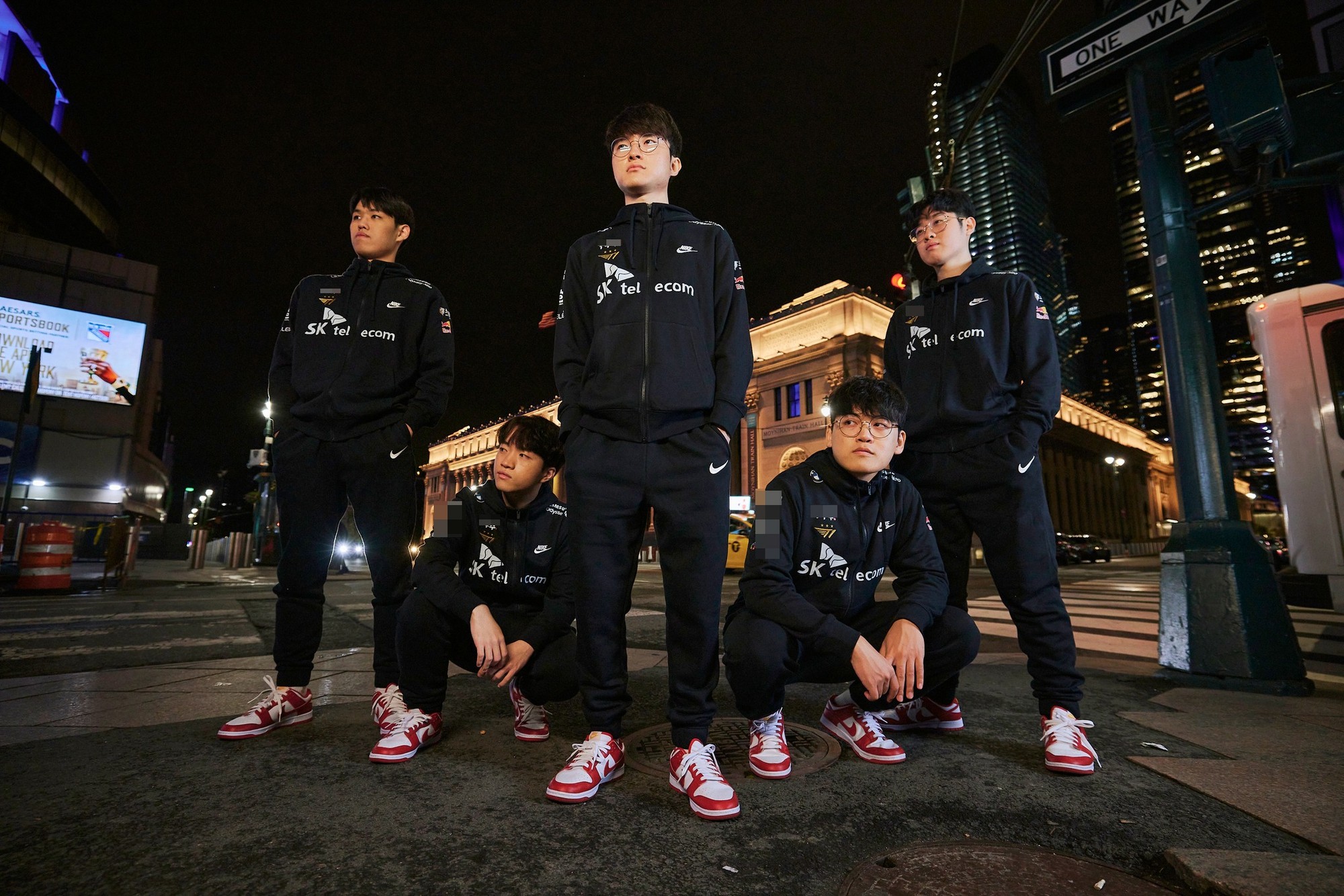 T1 đã xuất sắc giành vị trí đầu bảng A sau khi giai đoạn Vòng Bảng kết thúc