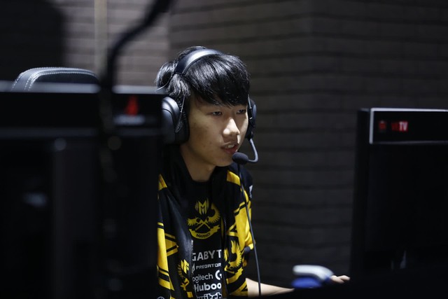 BLV Hoàng Luân: Zeros không còn là top 1 VCS, thậm chí còn kém cả Đường trên dự bị Dia1 nếu xét theo chỉ số - Ảnh 1.