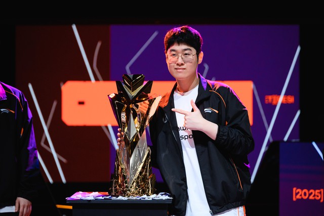 Zeus "tạt nước lạnh" vào kỳ vọng của fan với chia sẻ liên quan Faker- Ảnh 3.