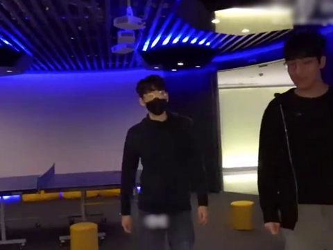 Tuyển thủ Scout ngỡ ngàng vì ‘đại bản doanh’ của LNG quá lớn - Ảnh 2. Tuyển thủ Scout ngỡ ngàng vì ‘đại bản doanh’ của LNG quá lớn - Ảnh 2.