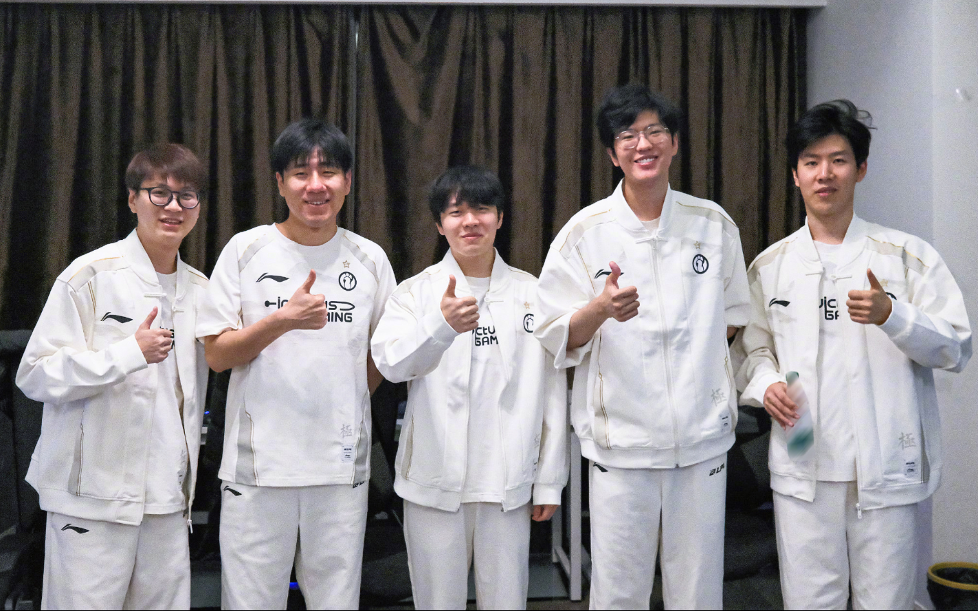 "Siêu chiến đội" IG có thể sẽ hóa "tàu đắm" ở mùa 2025, người trong cuộc chỉ rõ lý do- Ảnh 1. "Siêu chiến đội" IG có thể sẽ hóa "tàu đắm" ở mùa 2025, người trong cuộc chỉ rõ lý do- Ảnh 1.