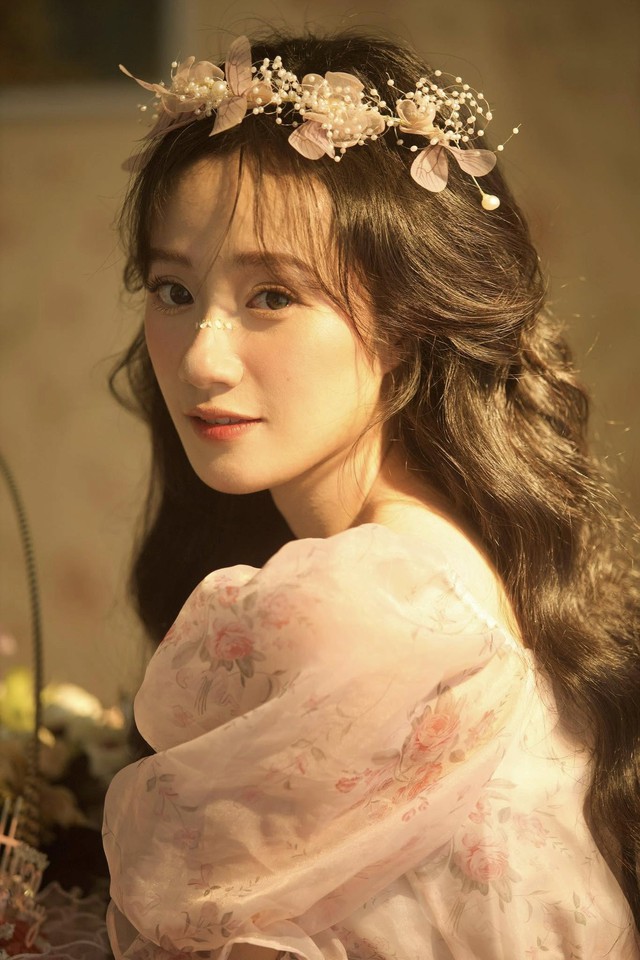 Cô cũng là nữ TikToker sở hữu lượng followers nhiều nhất Việt Nam Cô cũng là nữ TikToker sở hữu lượng followers nhiều nhất Việt Nam