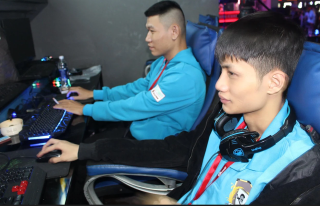 AoE: Hồng Anh, Gunny đối đầu VaneLove, Hoàng Mai Nhi và trận đấu của nhiều hoài niệm - Ảnh 2. AoE: Hồng Anh, Gunny đối đầu VaneLove, Hoàng Mai Nhi và trận đấu của nhiều hoài niệm - Ảnh 2.