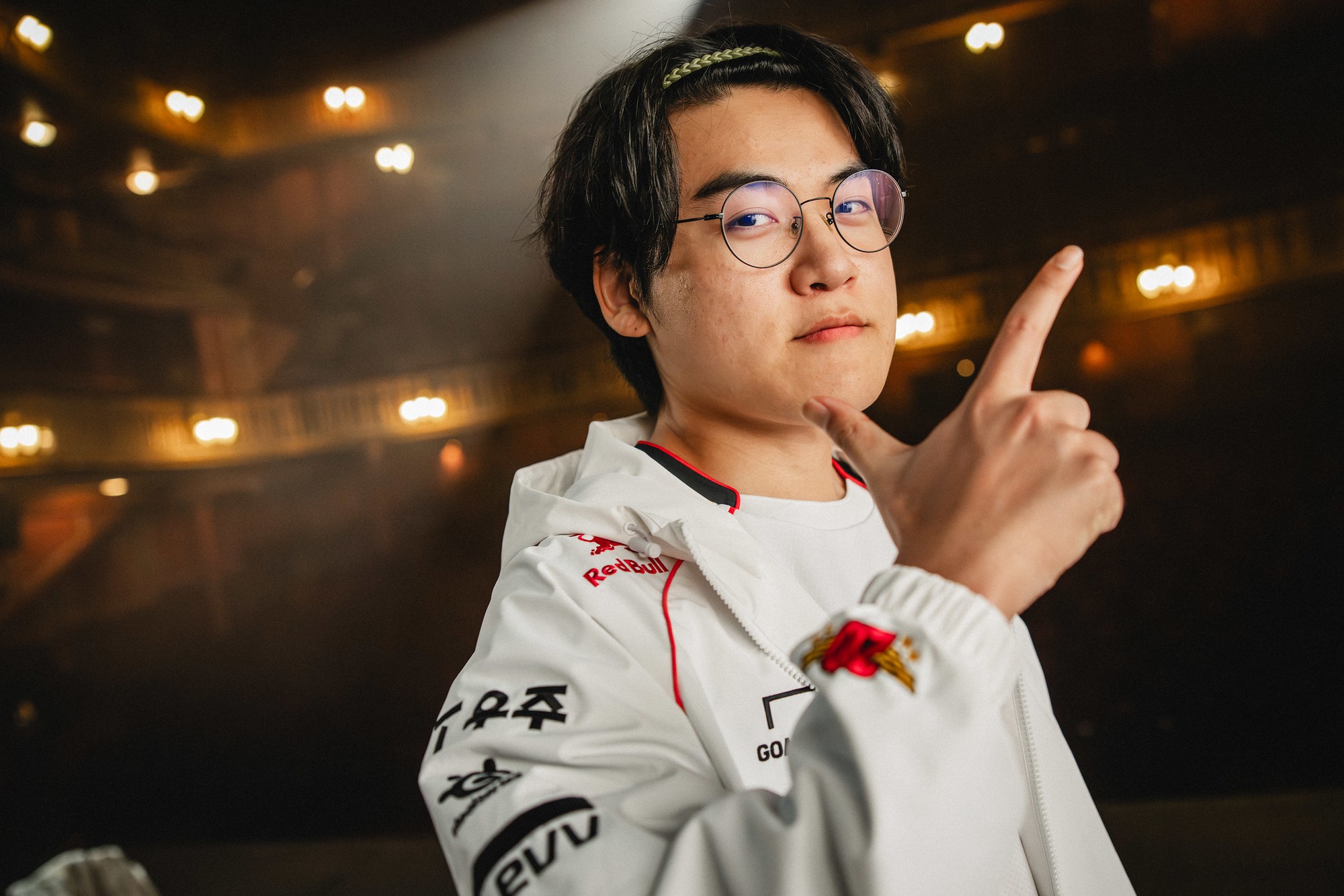 Gumayusi xứng danh "Quý ngài Hoàn Hảo" của CKTG 2025- Ảnh 1. Gumayusi xứng danh "Quý ngài Hoàn Hảo" của CKTG 2025- Ảnh 1.