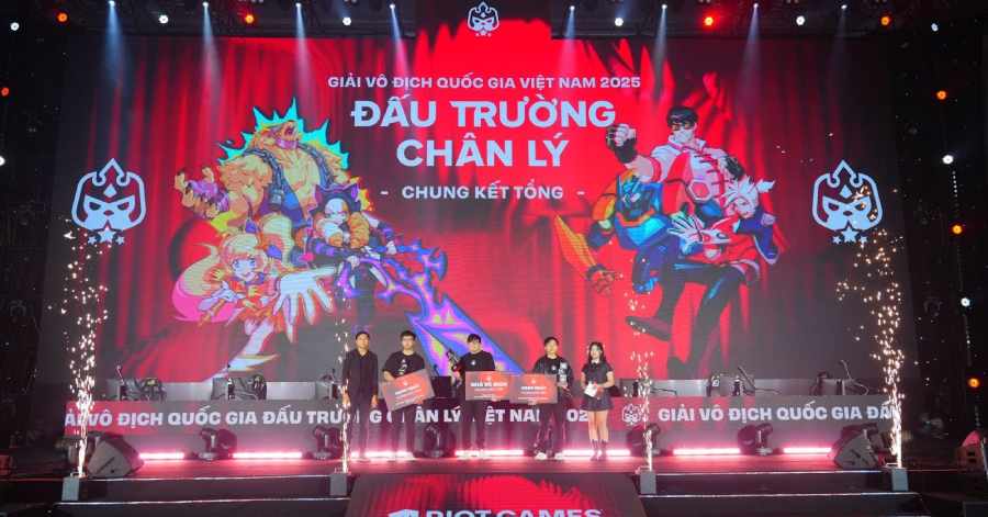 VĐV Bùi Tuấn Kiên vô địch mùa đầu tiên của giải Vô địch Quốc gia ĐTCL Việt Nam