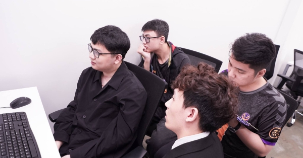 Liên Minh Huyền Thoại