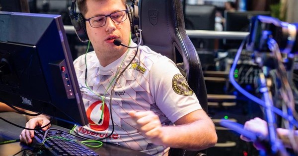 Giới chuyên môn nói gì về những bản update mới đây của CS:GO?