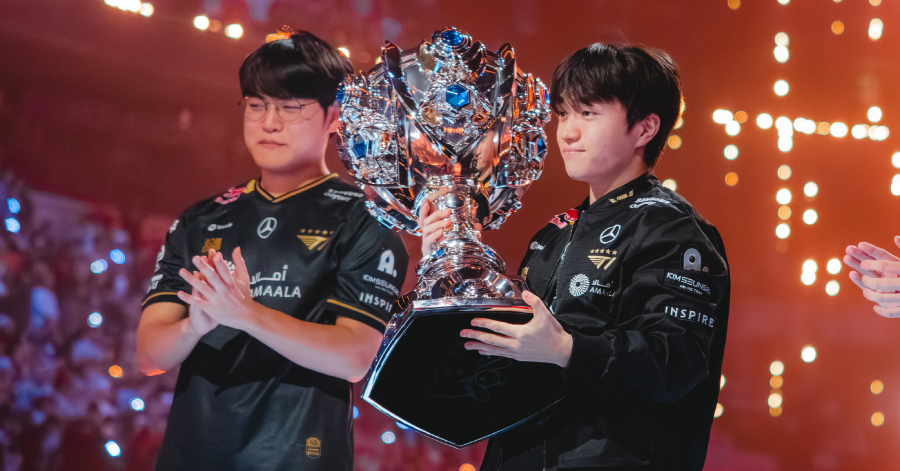 Keria khen ngợi đồng đội cũ hết lời nhưng vẫn không quên "người mới" của T1