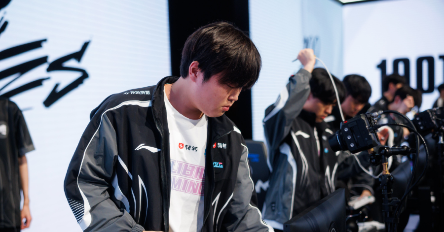 "Thảm họa" BLG tại CKTG 2025, fan LPL nhận xét cay đắng