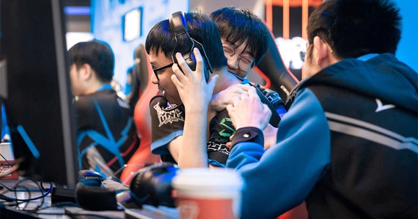 Liên Minh Huyền Thoại