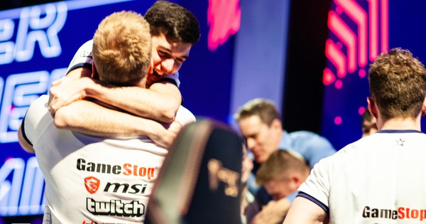 3 lần không vượt qua được vòng loại, đội tuyển CS:GO "nghiễm nhiên" được vào vòng trong vì lý do không thể tin nổi