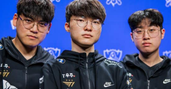 Liên Minh Huyền Thoại