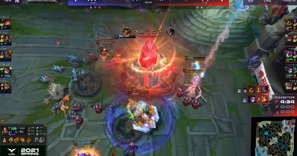 Liên Minh Huyền Thoại