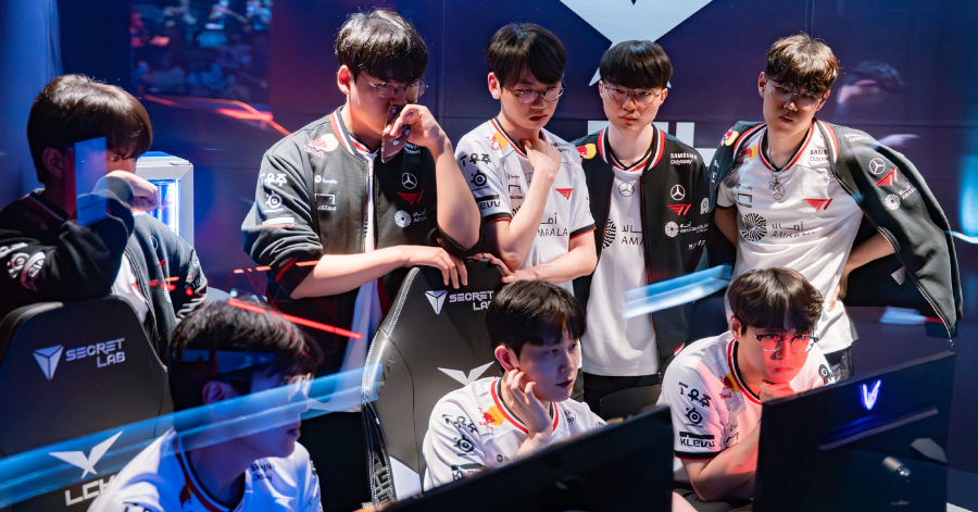 Trận thua Gen.G lộ ra những hạn chế nặng của T1 so với "đại kình địch"