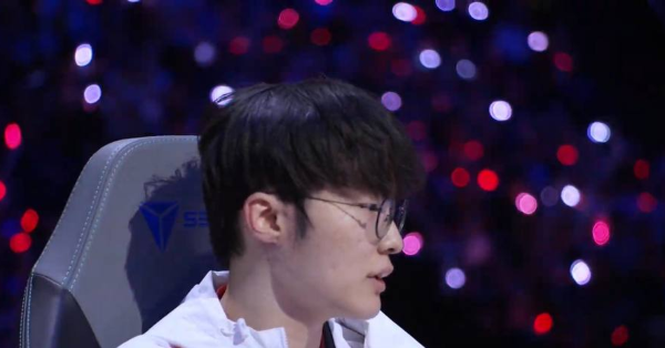 Đội tuyển vĩ đại nhất LMHT chính là T1, số phận đã chọn Faker, câu nói của BLV khiến tất cả nhớ mãi