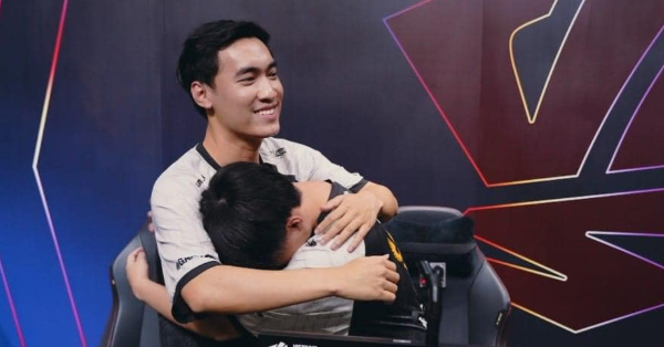 Liên Minh Huyền Thoại